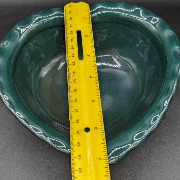 D.K Clay Studio Pottery HeartBowl ~Beige Green Stanford North Carolina SIGNED DK - Picture 2 of 8